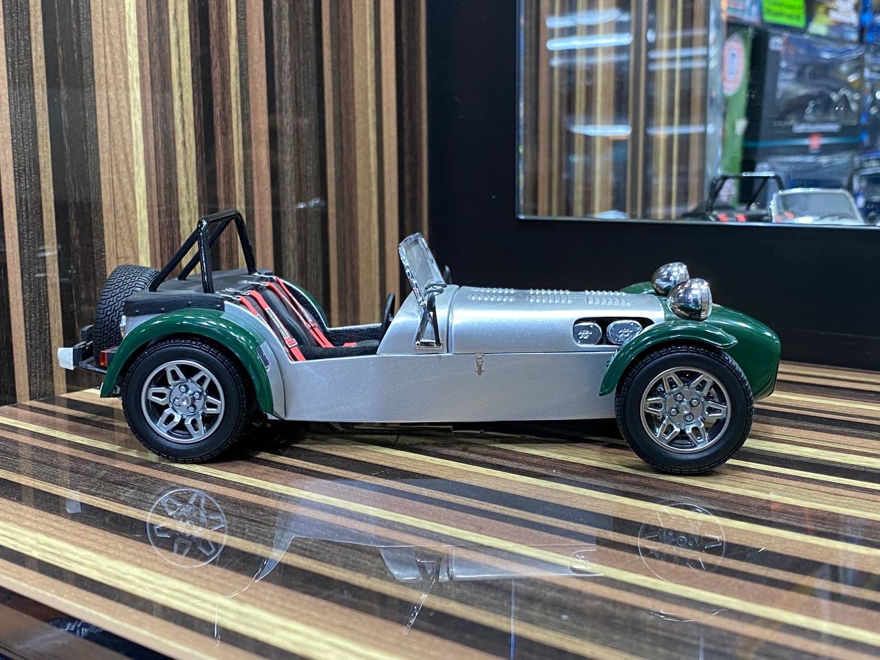 Caterham Super Seven Cycle Fender Kyosho