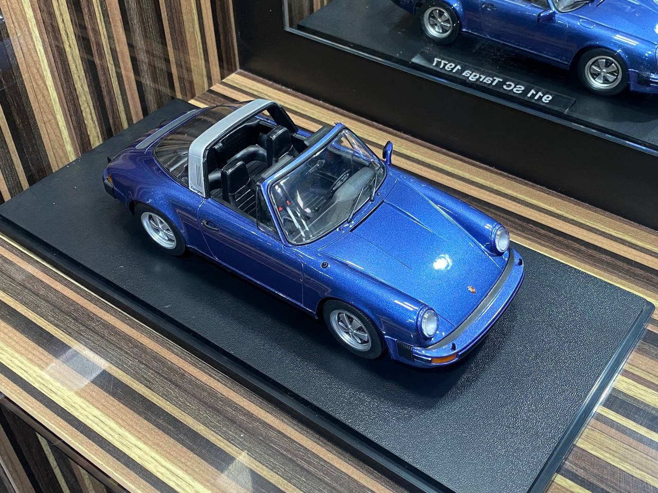 1/18 Diecast 2021 Ford Bronco Wildtrak Black Miniature Model car by Maisto|Sold in Dturman.com Dubai UAE.