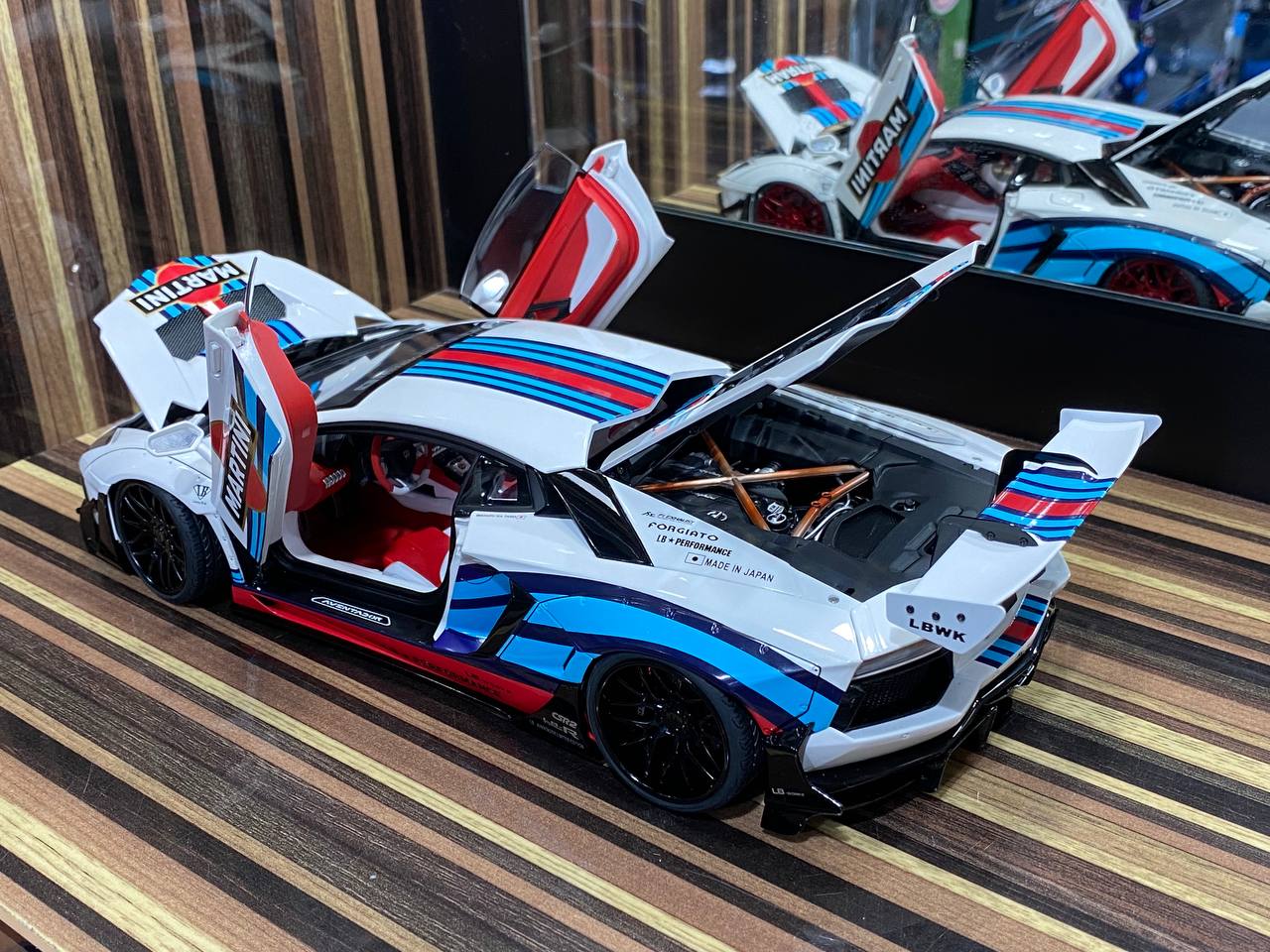 1/18 Diecast Lamborghini Aventador Liberty Walk White AutoArt Scale Model Car|Sold in Dturman.com Dubai UAE.