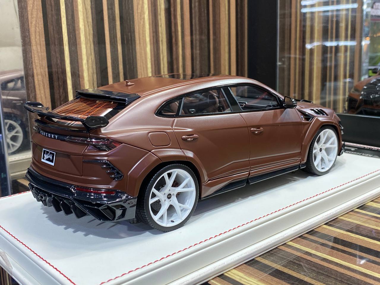 1/18 Resin Lamborghini Urus MANSORY Davis & Giovanni Gloss Brown|Sold in Dturman.com Dubai UAE.