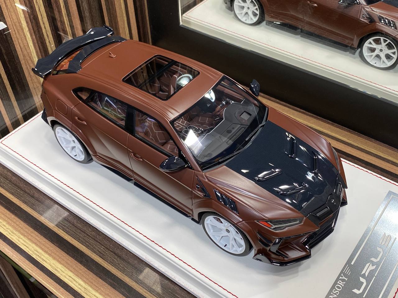 1/18 Resin Lamborghini Urus MANSORY Davis & Giovanni Gloss Brown|Sold in Dturman.com Dubai UAE.