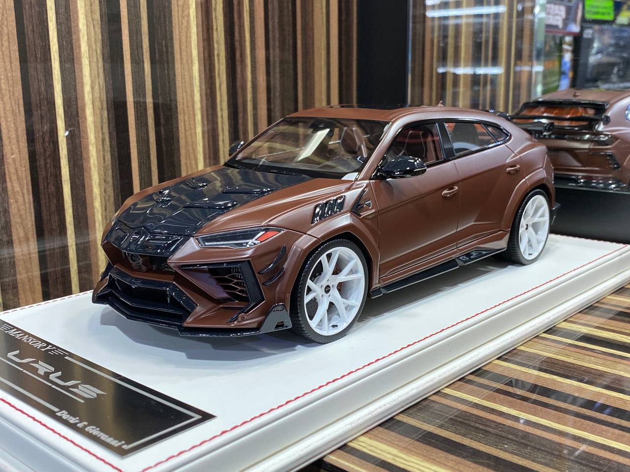 1/18 Resin Lamborghini Urus MANSORY Davis & Giovanni Gloss Brown|Sold in Dturman.com Dubai UAE.