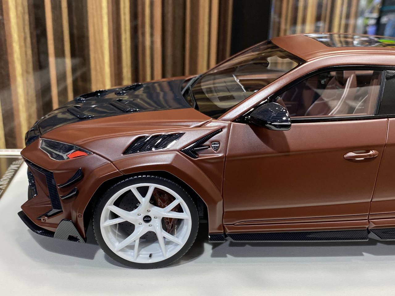 1/18 Resin Lamborghini Urus MANSORY Davis & Giovanni Gloss Brown|Sold in Dturman.com Dubai UAE.