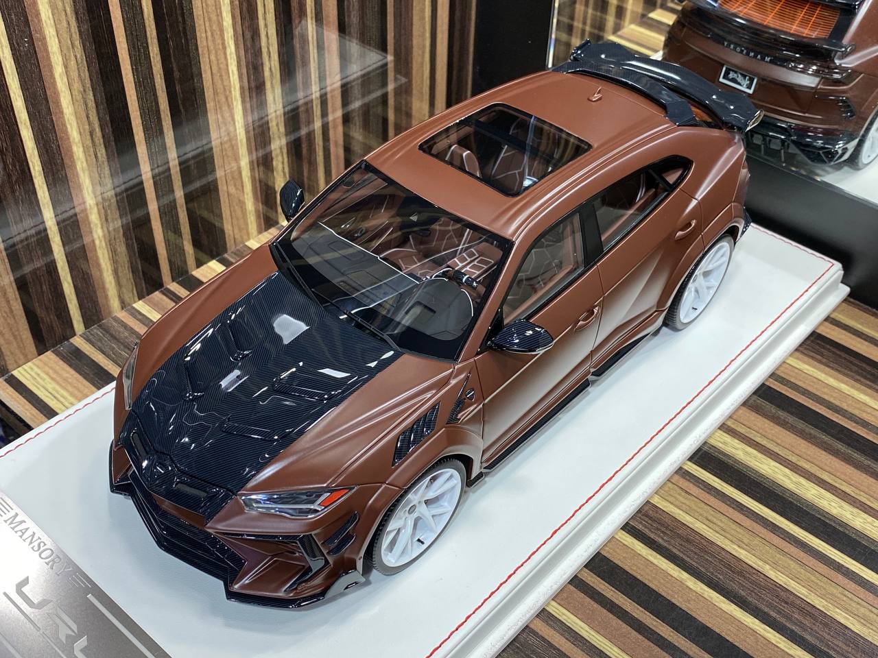 1/18 Resin Lamborghini Urus MANSORY Davis & Giovanni Gloss Brown|Sold in Dturman.com Dubai UAE.