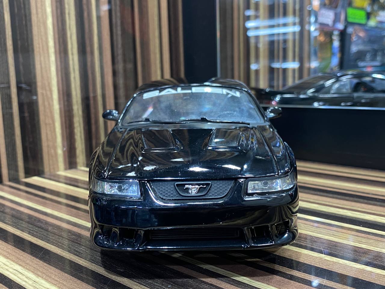1/18 Diecast 2004 Ford Saleen S281 Ertl Collectibles Scale Model Car - Diecast model car by dturman.com - Ertl Collectibles|Sold in Dturman.com Dubai UAE.