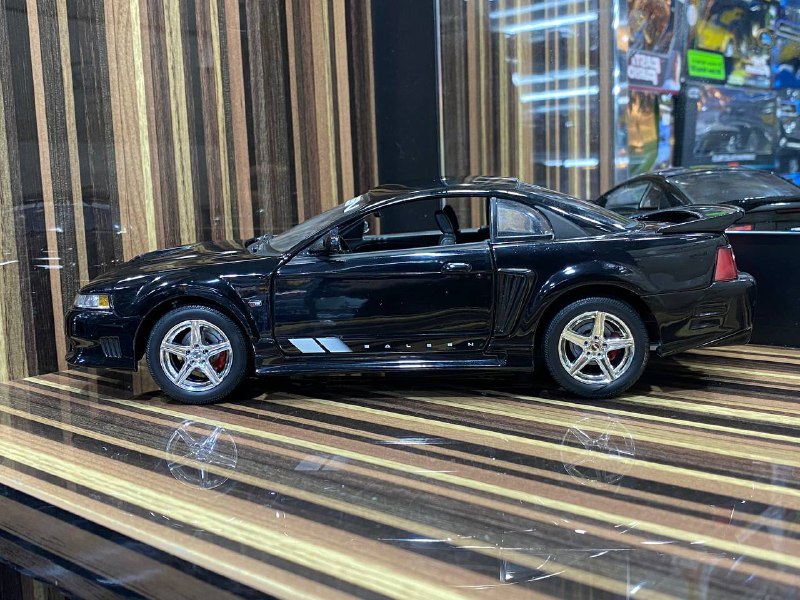 1/18 Diecast 2004 Ford Saleen S281 Ertl Collectibles Scale Model Car - Diecast model car by dturman.com - Ertl Collectibles|Sold in Dturman.com Dubai UAE.