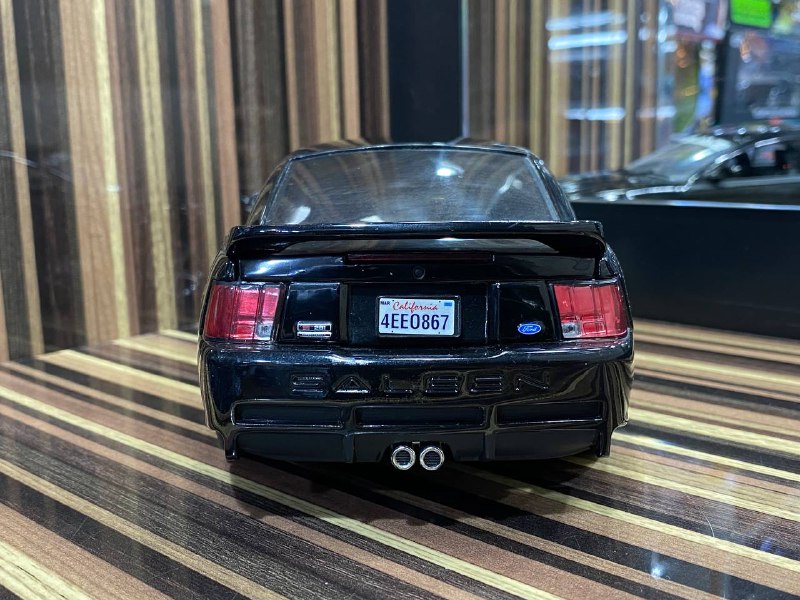 1/18 Diecast 2004 Ford Saleen S281 Ertl Collectibles Scale Model Car - Diecast model car by dturman.com - Ertl Collectibles|Sold in Dturman.com Dubai UAE.