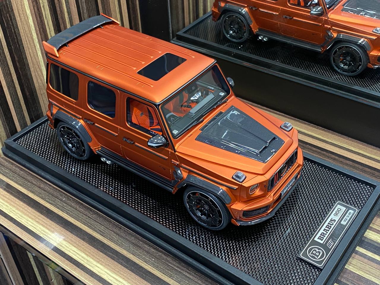 Mercedes-Benz Brabus 900 Rocket Bronze MotorHelix