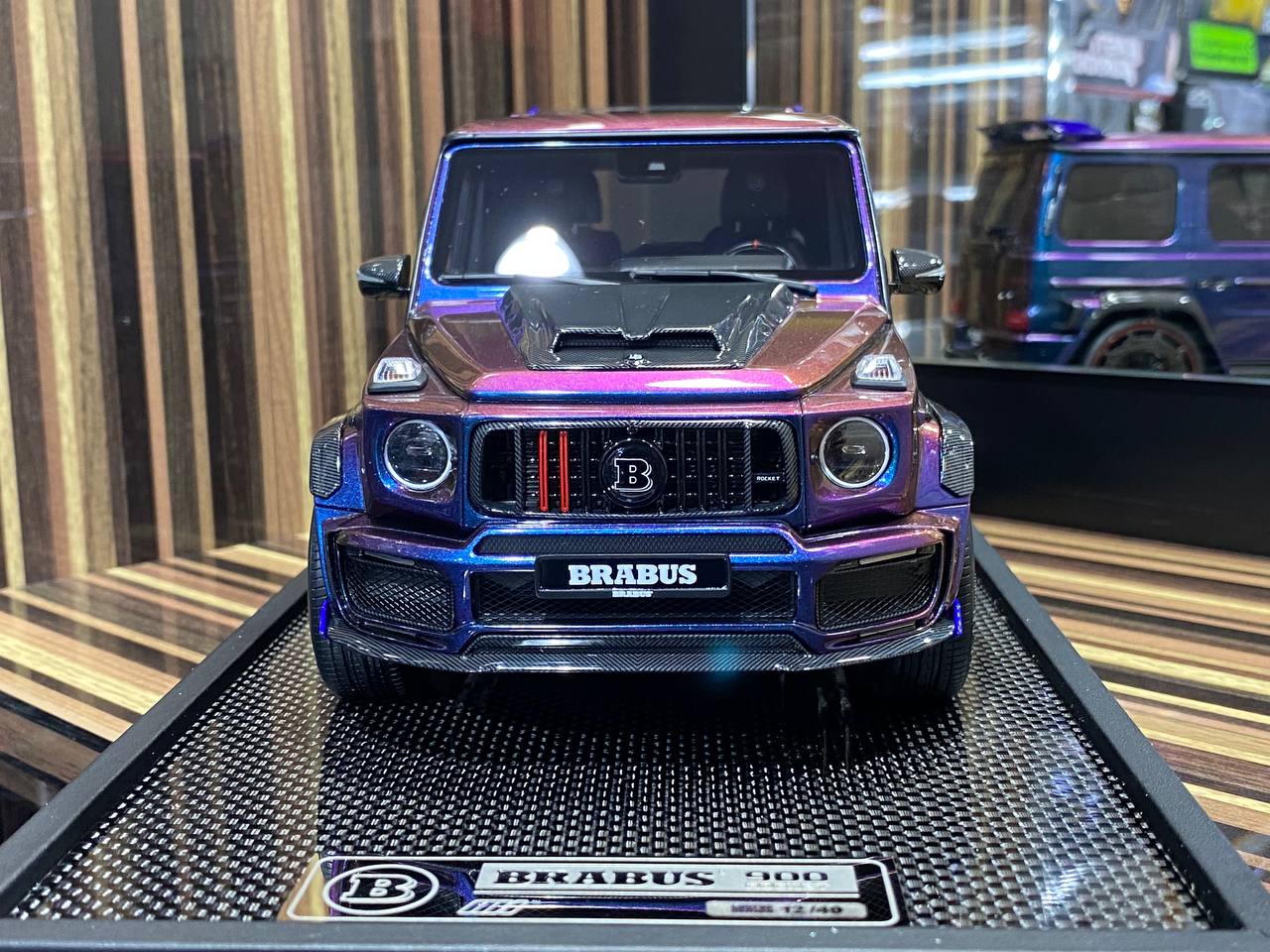 Mercedes-Benz Brabus 900 Rocket Chameleon MotorHelix