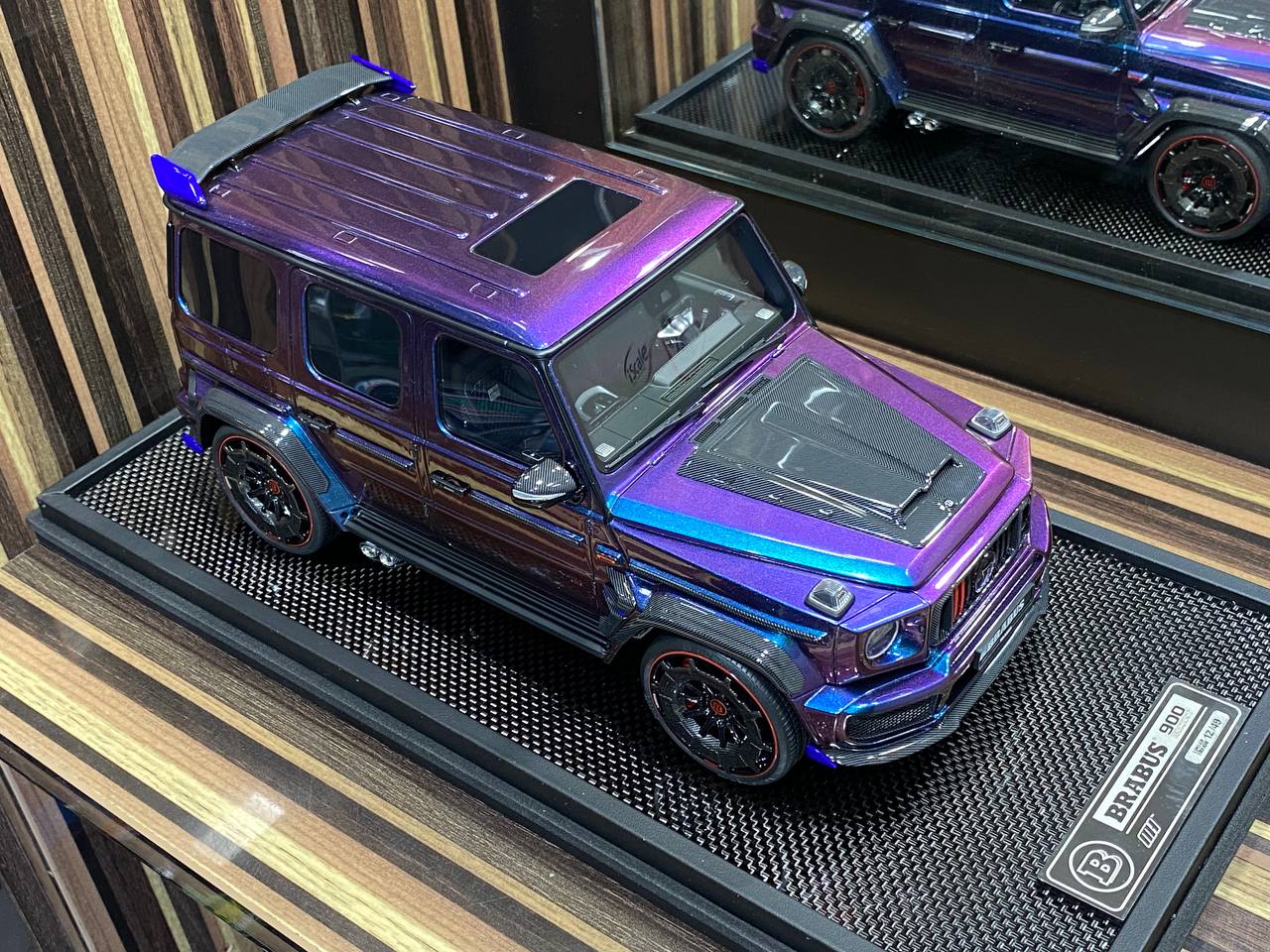 Mercedes-Benz Brabus 900 Rocket Chameleon MotorHelix