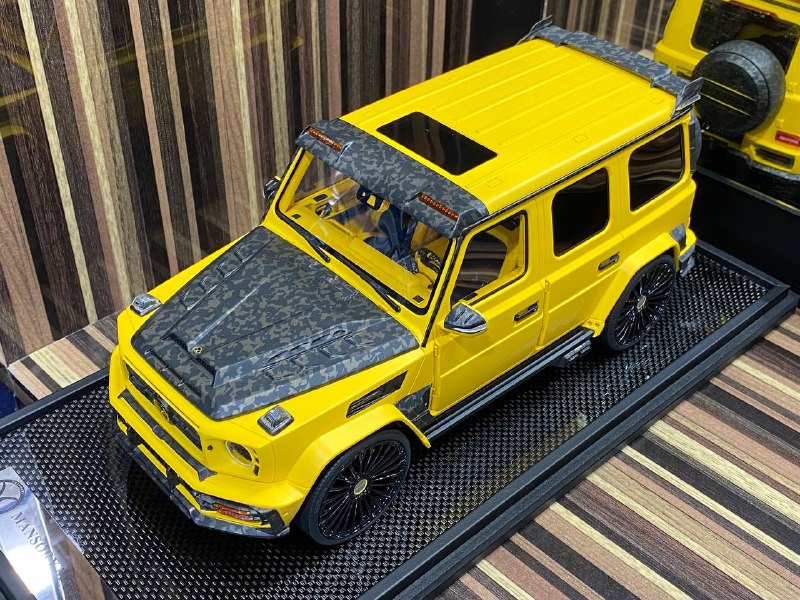 Mercedes-Benz G63 MANSORY  Yellow Motorhelix