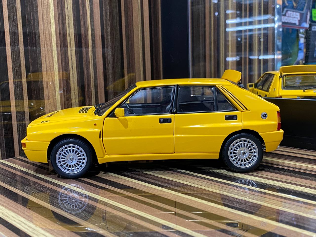1/18 Diecast Lancia Delta HF Integrale Yellow Kyosho Scale Model Car|Sold in Dturman.com Dubai UAE.