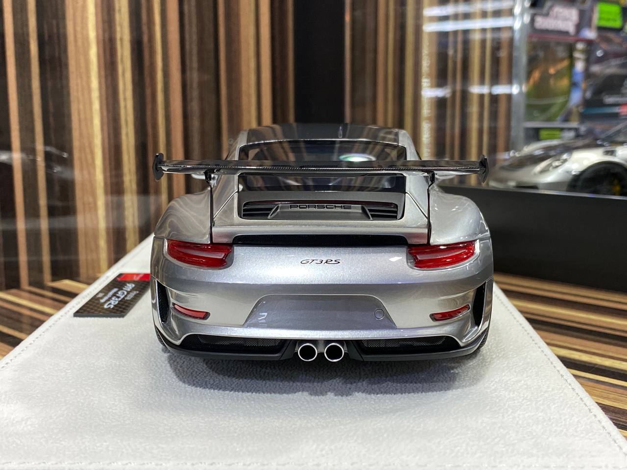 1/18 Porsche 911 GT3 RS 992.1 silver metallic by Make Up|Sold in Dturman.com Dubai UAE.