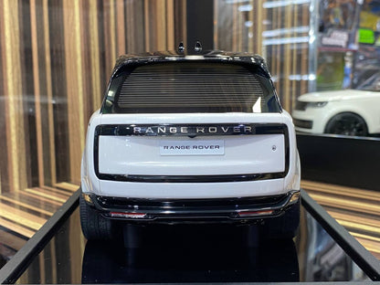 1/18 Land Rover Range Rover Autobiography white 2022 White By Motor Helix|Sold in Dturman.com Dubai UAE.