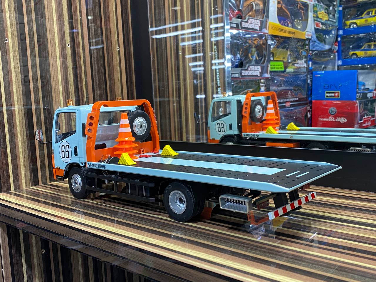 1/18 Diecast Miniature Flat Bed Tow Truck Gulf Gulf Blue DBGT Model|Sold in Dturman.com Dubai UAE.