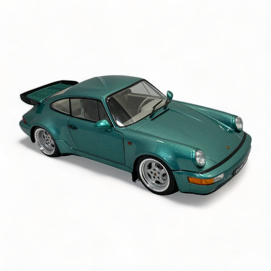 Porsche 911 Turbo 964 Green by Solido 1/18