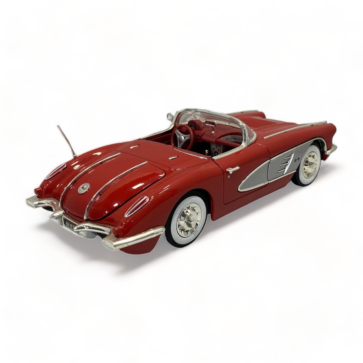 Motor Max Chevrolet CORVETTE RED 1958 1/18