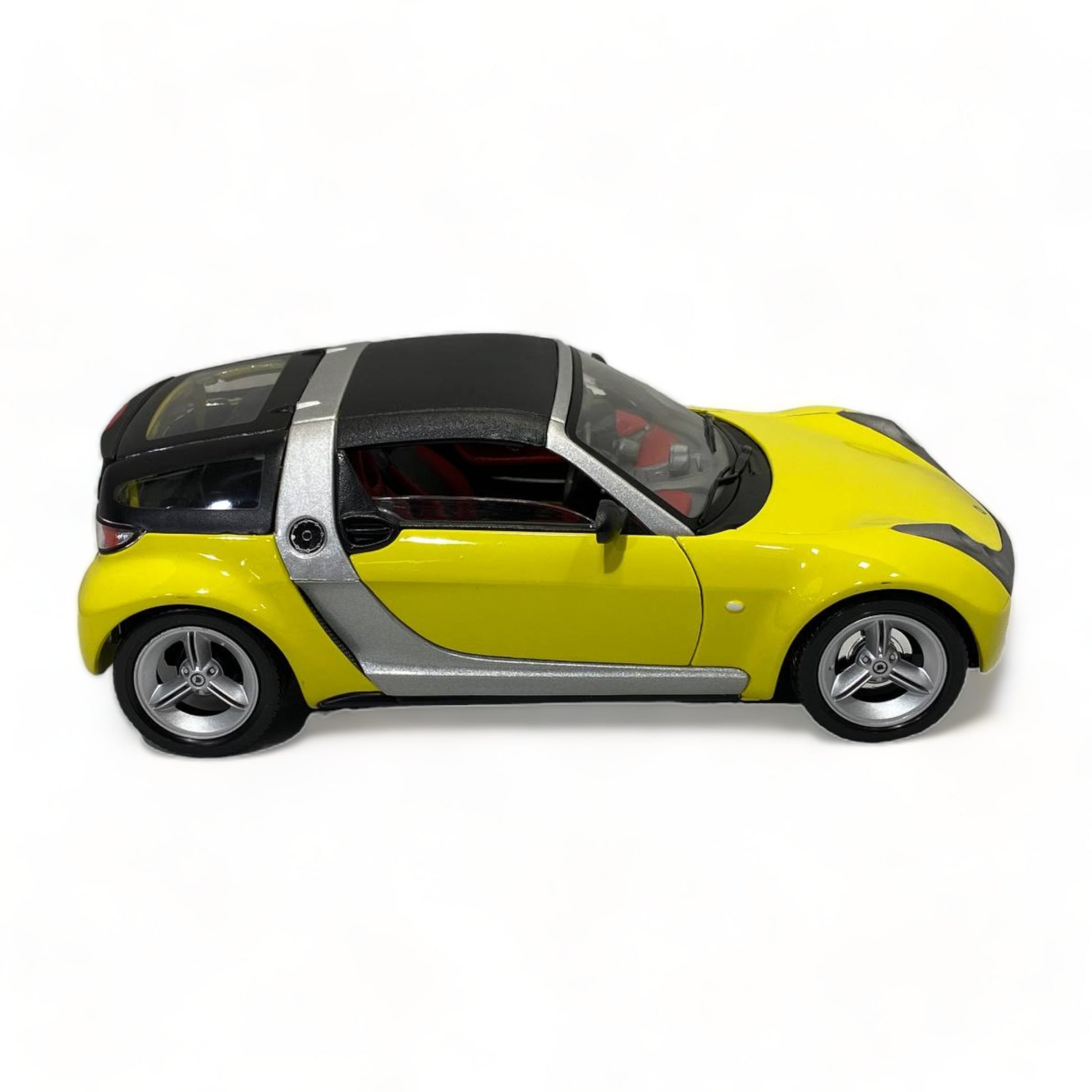 1/18 Diecast SMART Road Ster COUPE YELLOW 1/18 by Bburago Scale Model Car|Sold in Dturman.com Dubai UAE.