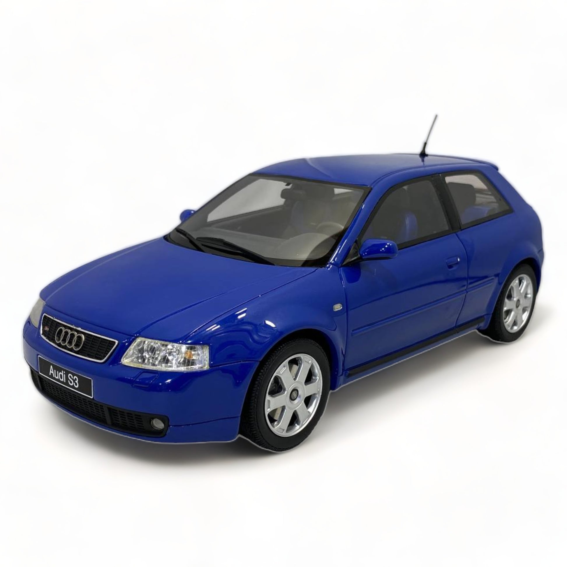 1/18 Diecast OTTO Audi RS 6 - Blue Scale Model Car|Sold in Dturman.com Dubai UAE.