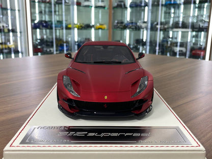 1:18 Resin – Davis & Giovanni Ferrari 812 Superfast Novitec Matt Red Limited 1 of 1