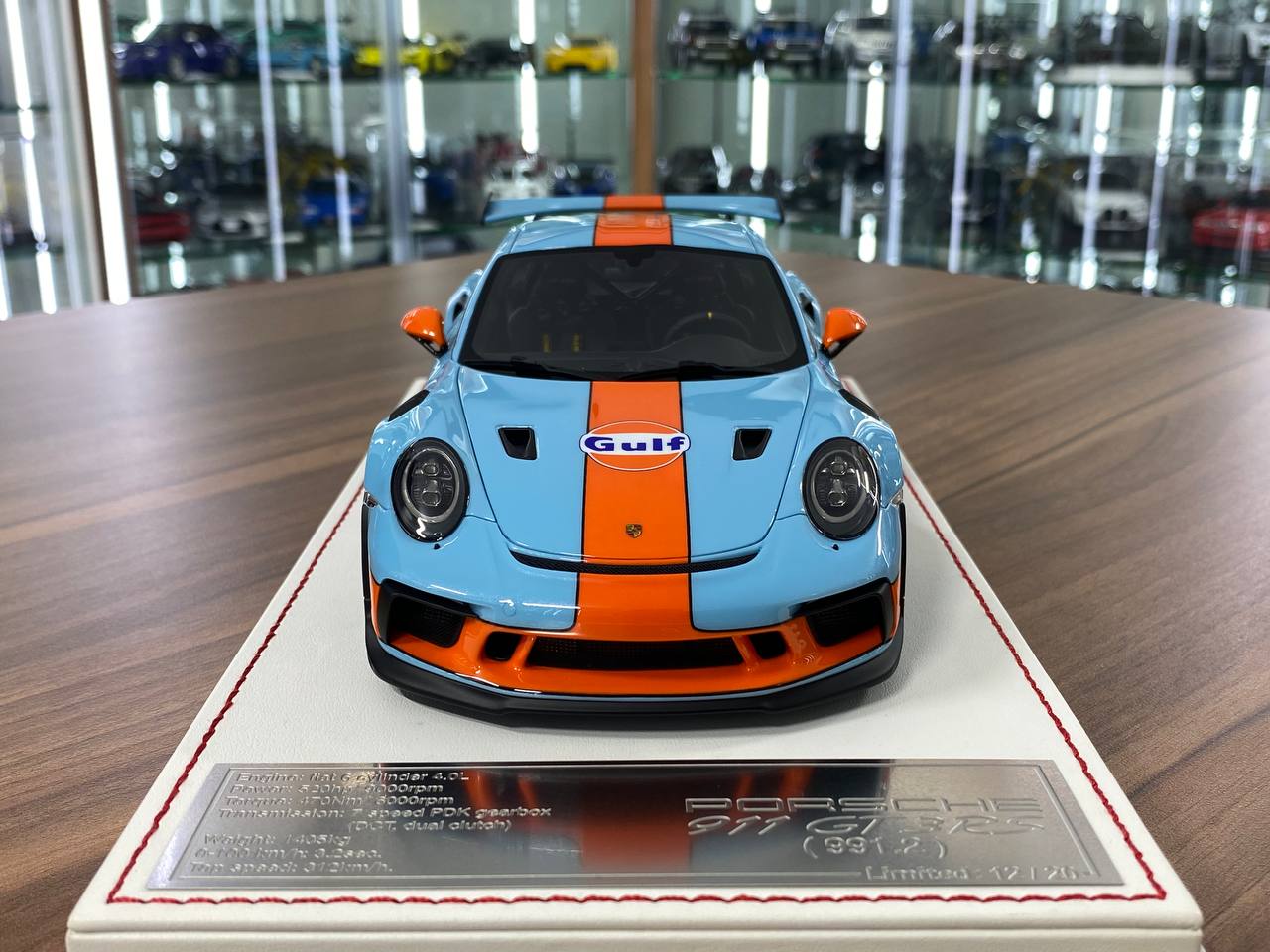 1:18 Resin Model  – Davis & Giovanni Porsche 911 GT3 RS (911.2) Gulf Blue Limited 20 pcs
