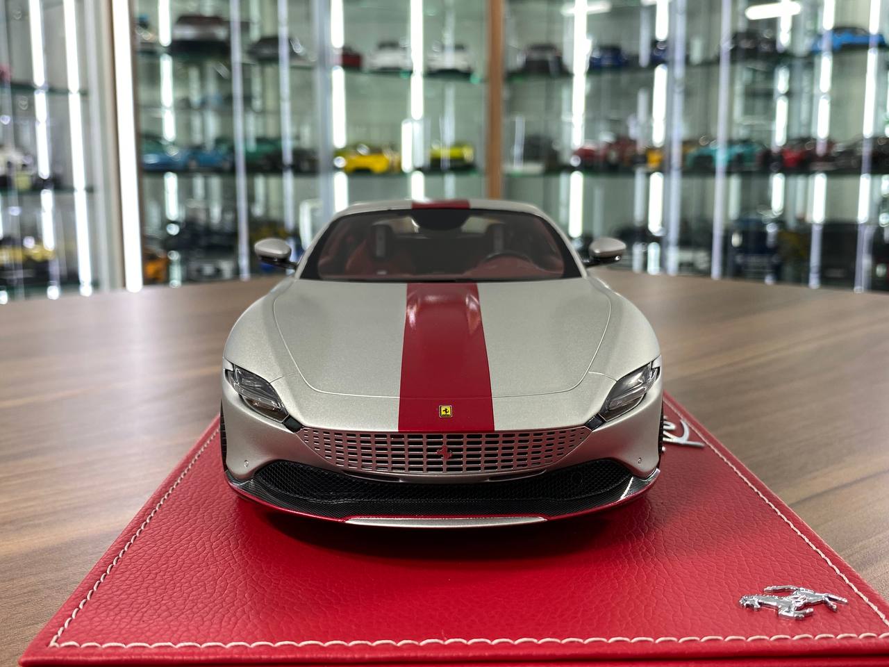 1/18 Resin  – BBR Models Ferrari Roma Matte Sanusilver Limited-180 pcs