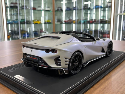 1/18 Resin  – BBR Models Ferrari 812 CompetizioneA ( Aperta )Bianco Onda Marina Matt Limited-136 pcs