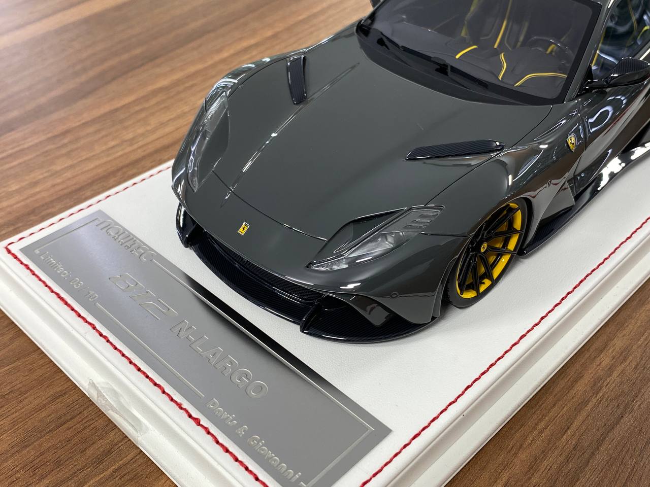 1/18 Resin Davis & Giovanni Ferrari 812 N-Largo Novitec Grey with Carbon Accents / Yellow Rims  Limited Edition: 10 pcs