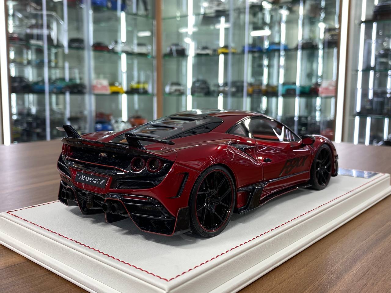 1/18 Resin – MANSORY F8XX | Davis & Giovanni |Chrome Red with Black Livery|Limited 15 pcs.