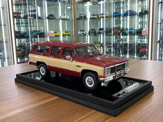 1/18 Resin Old School Models GMC SUBARBAN 86 2500 (1986) Red & Beige  Limited 100 pcs