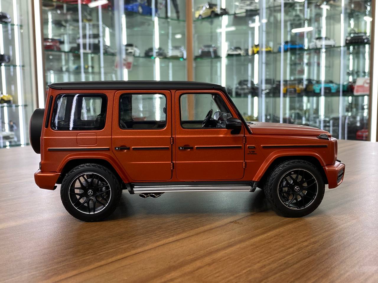 1/18 Diecast  – Mercedes-Benz G 63 AMG Model | Minichamps Dealer Edition | Full Opening | Copper Orange Magno