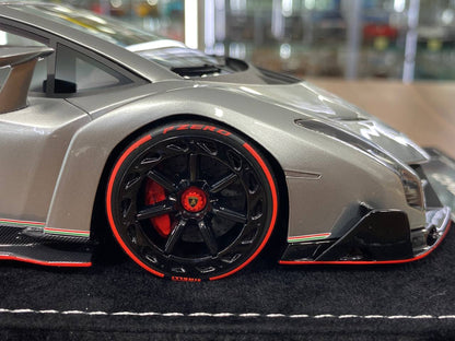 1/18 Resin Model H & H Lamborghini VENENO in Grigio Metalluro Silver - Limited 50 pcs