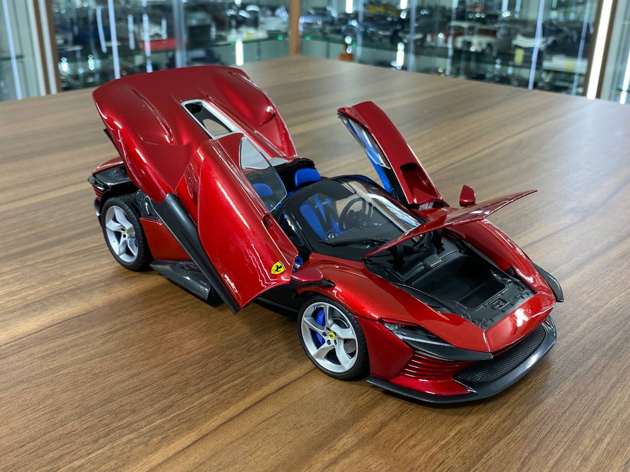 Bburago Ferrari Daytona SP3 - 1/18 Diecast Metal Full Opening, Glossy Red