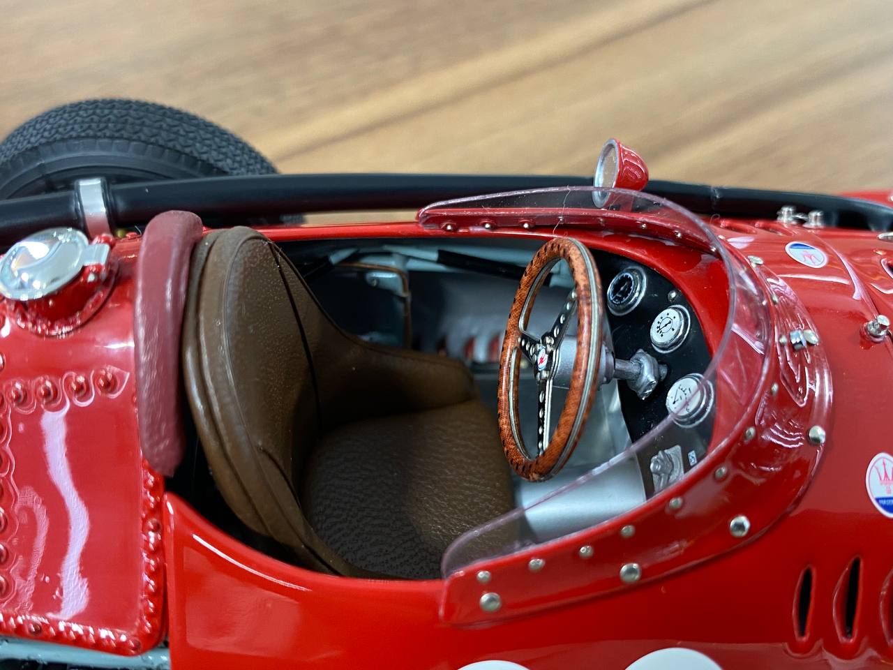 CMC Maserati 250 F GP Monaco, 1957 Sieger J.M Fangio, Start Nr. 32 [1/18 Red Diecast]