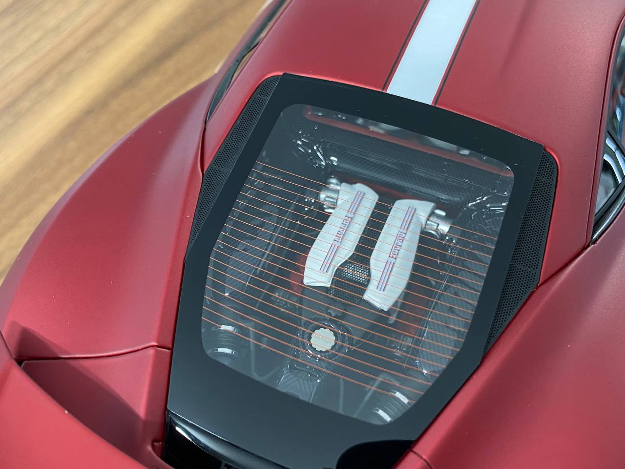 1:18 Resin Model – Davis & Giovanni Ferrari 488 GTB N-Largo – Matt Chrome Red, White/Black Stripe – Limited 5 pcs