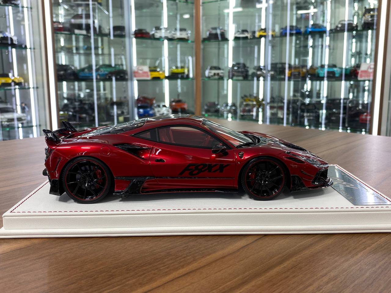 1/18 Resin – MANSORY F8XX | Davis & Giovanni |Chrome Red with Black Livery|Limited 15 pcs.