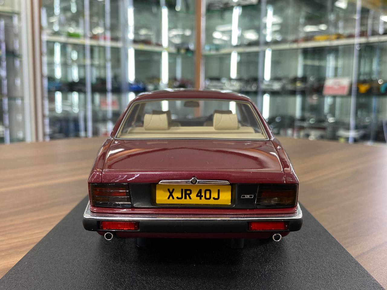 1/18 Diecast CULT JAGUAR XJR XJ40 REGENCY RED METALIC  Miniature Car