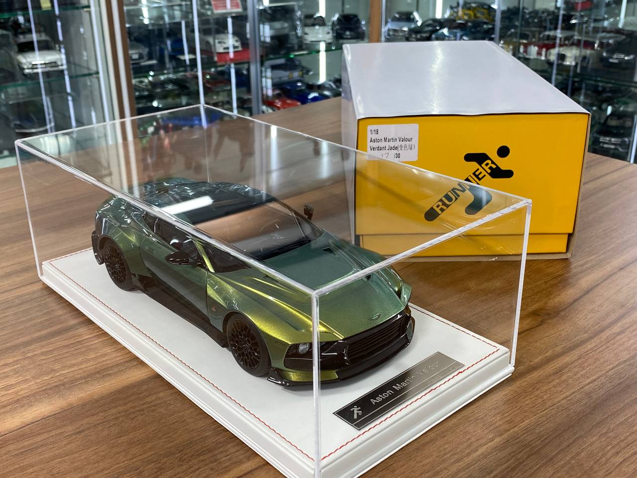 1/18 Resin Aston Martin Valour by Runner Limited 30 pcs Verdant Jade