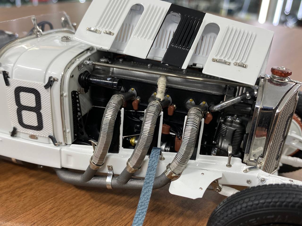 CMC Mercedes-Benz SSKL 1931 Großer Preis von Deutschland [1/18 Diecast White]