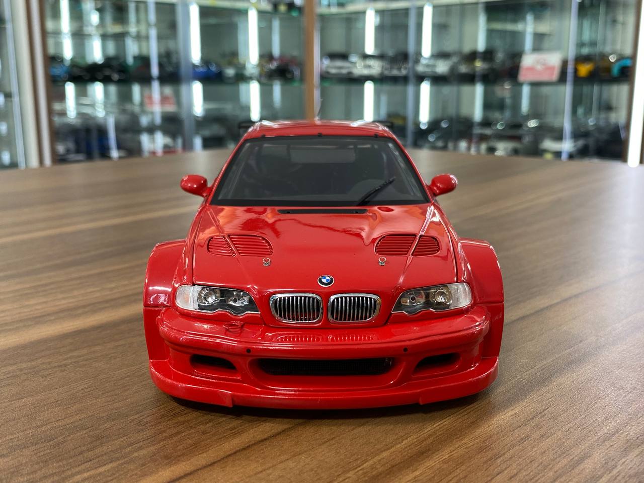 1/18 Diecast BMW M3 GTR 2001 Red  Model Car by Minichamps