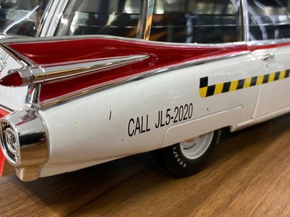 1/18 Ghostbusters II Cadillac  ECTO-1A HOT WHEELS Elite Model Car