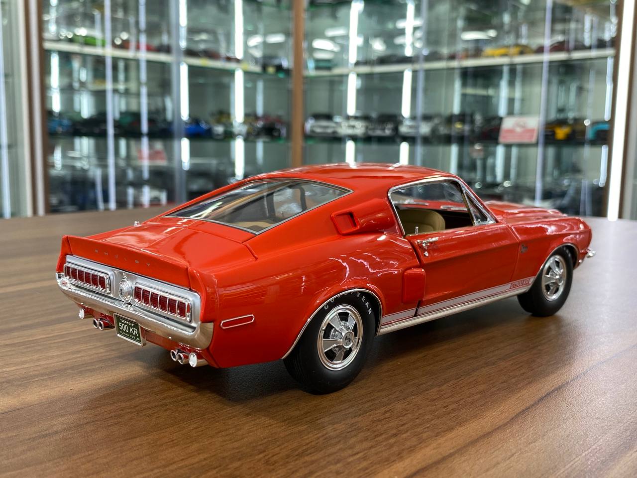 ACME Ford Shelby GT500 KR 1968 - 1/18 Diecast, Orange - Paint Rashes Present
