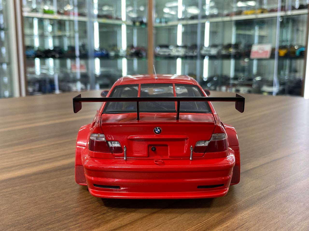 BMW M3 GTR ストリート 2001 レッド 1/18 ミニチャンプス 1/18 Diecast BMW M3 GTR 2001 Red Model Car by Minichamps