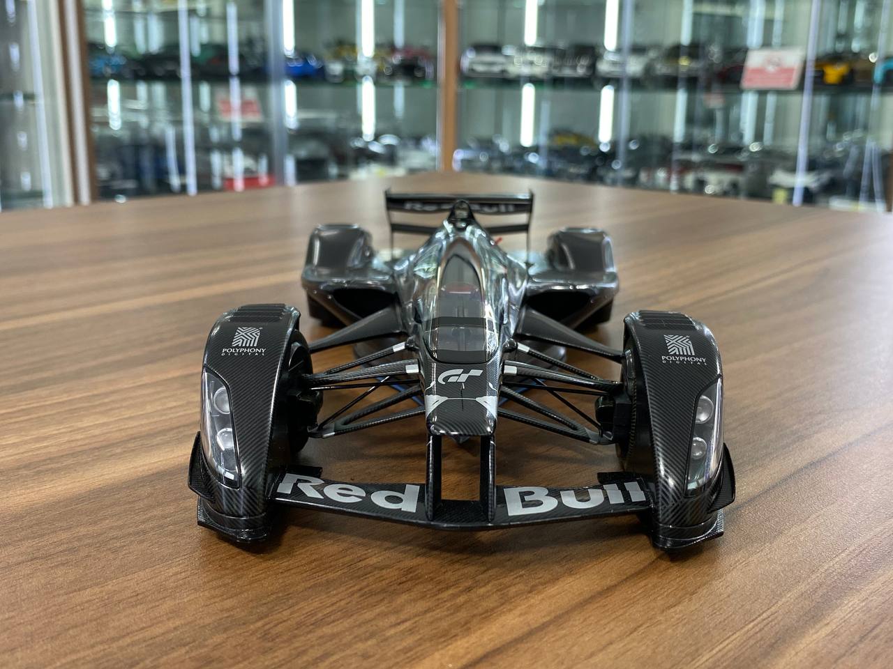 自動車 AUTOart 1/18 RedBull X2010 Black Red Bull X2010 Prototype 2010 Autoart 1/18 Black | eBay