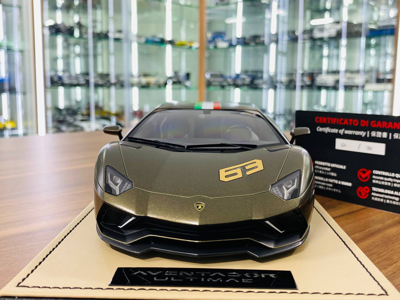 1/18 Resin Lamborghini Aventador Navy Green by MR Collection