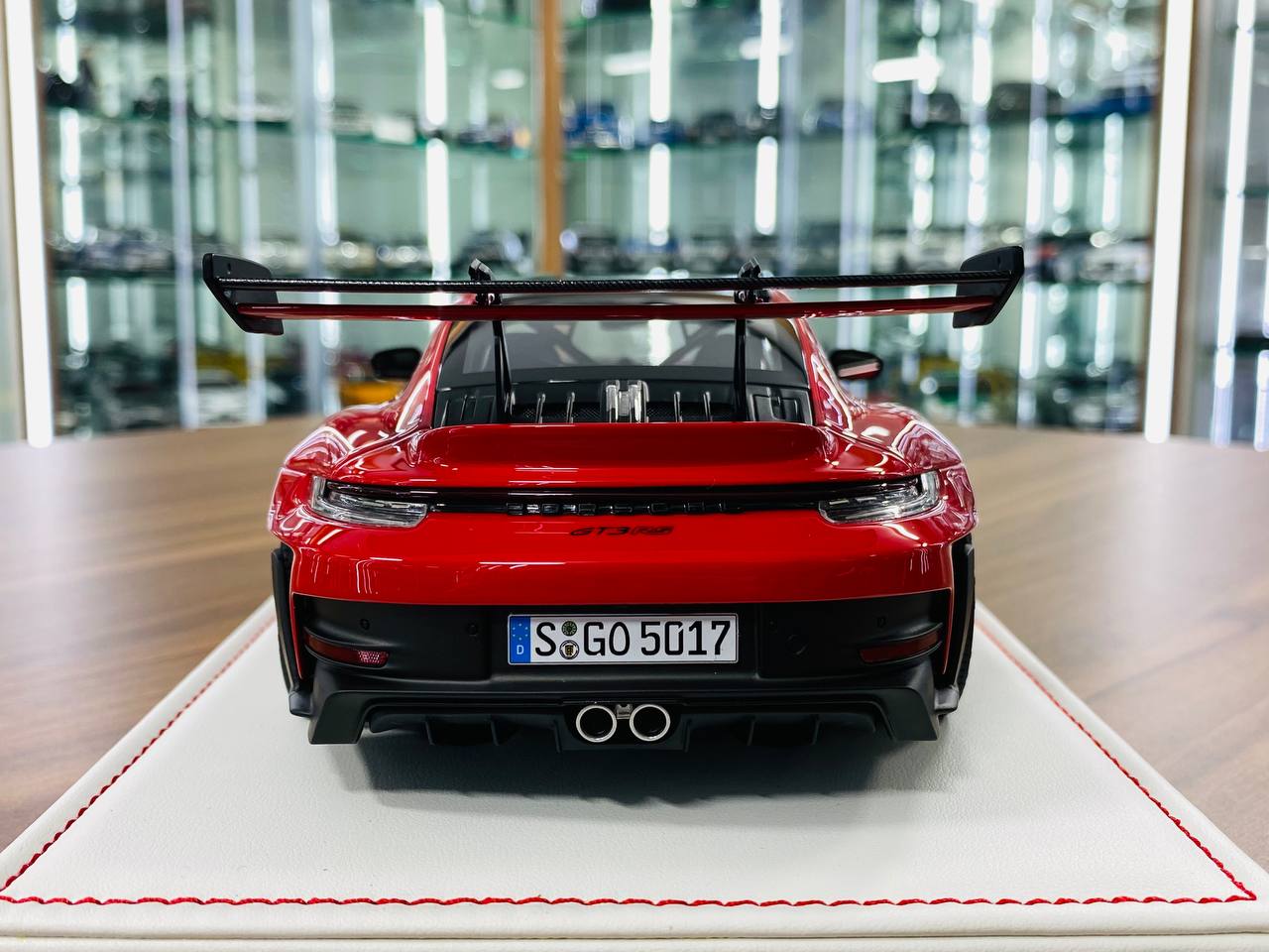 Ivy Model 1/18 Porsche 911 992 GT3 RS Weissach – Guards Red, Limited to 25