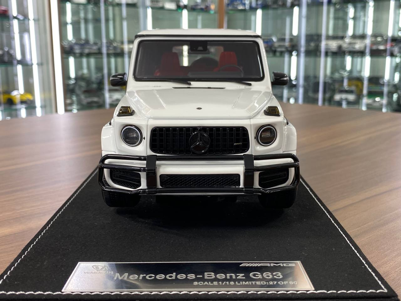 1/18 Resin Model - Mercedes-Benz AMG G63 with Removable Grill (White/Red Interior)