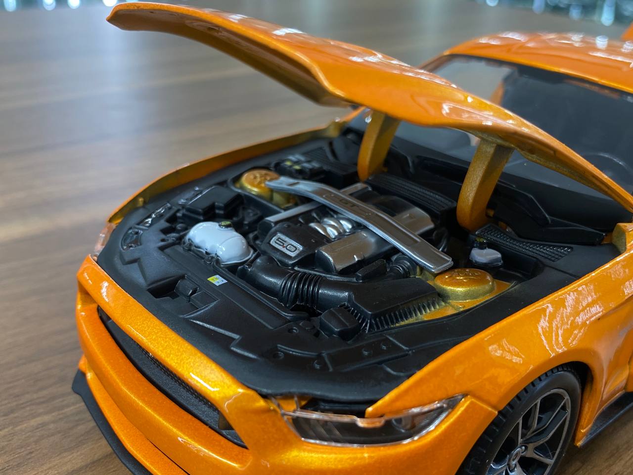 1/18 Diecast Maisto Ford Mustang 2015 Orange