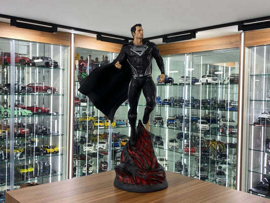 SUPERMAN  Black Suit “Justice League” Figure