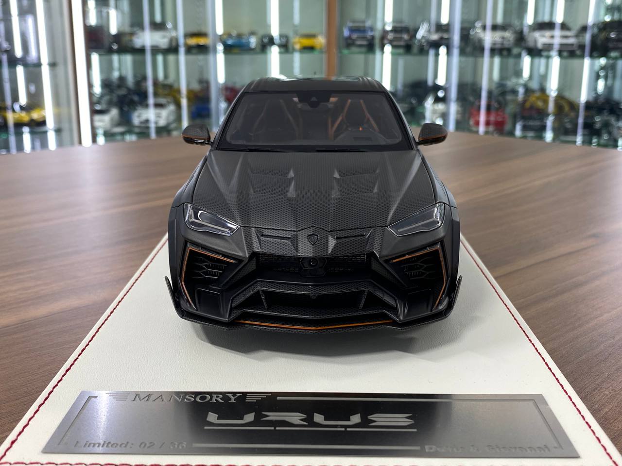 1:18 Resin Model - Davis & Giovanni Lamborghini URUS Mansory